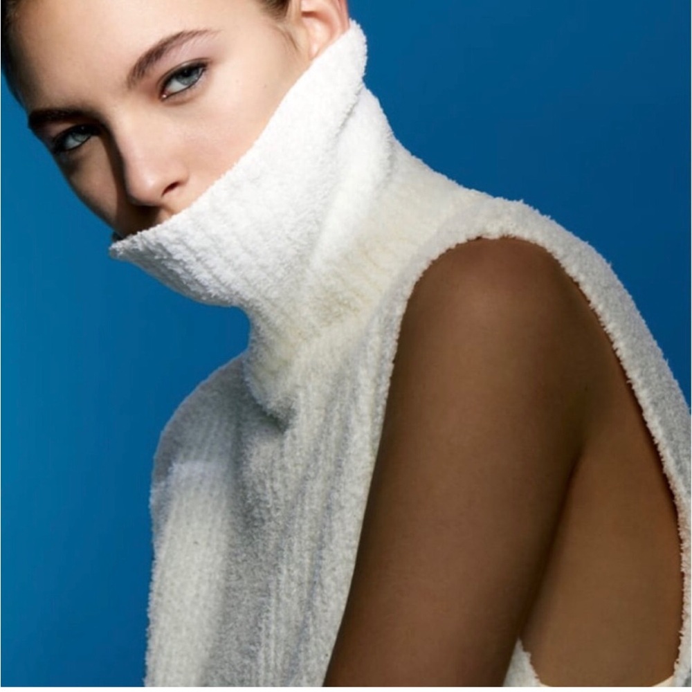 new with tags Zara Basic Rolled Trim Knit Sweater